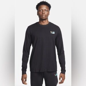 NEW Nike Men's Medium Sportswear Long-Sleeve T-Shirt - Black (FJ1123-010)